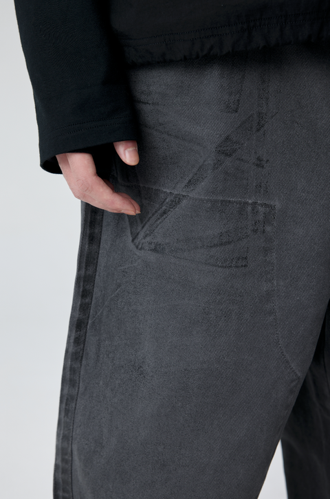 SIMPLE PROJECT PATTERN PAINTED JEANS