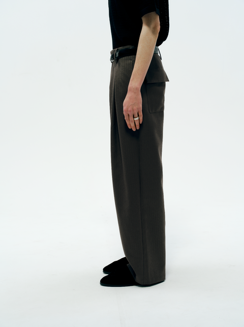 SAIRENSSEI TONAL PATTERNED PLEATED TROUSERS