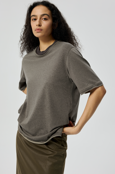 SIMPLE PROJECT PANELED COLLAR T-SHIRT