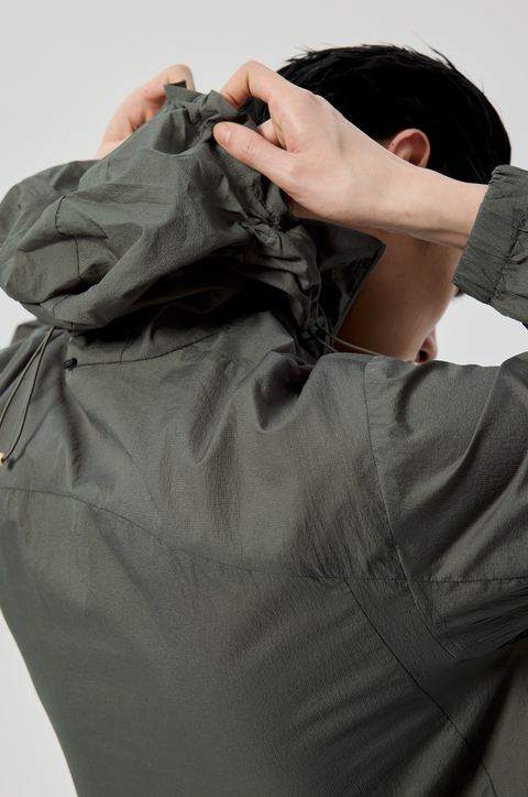 SIMPLE PROJECT OFFSET ZIP JACKET