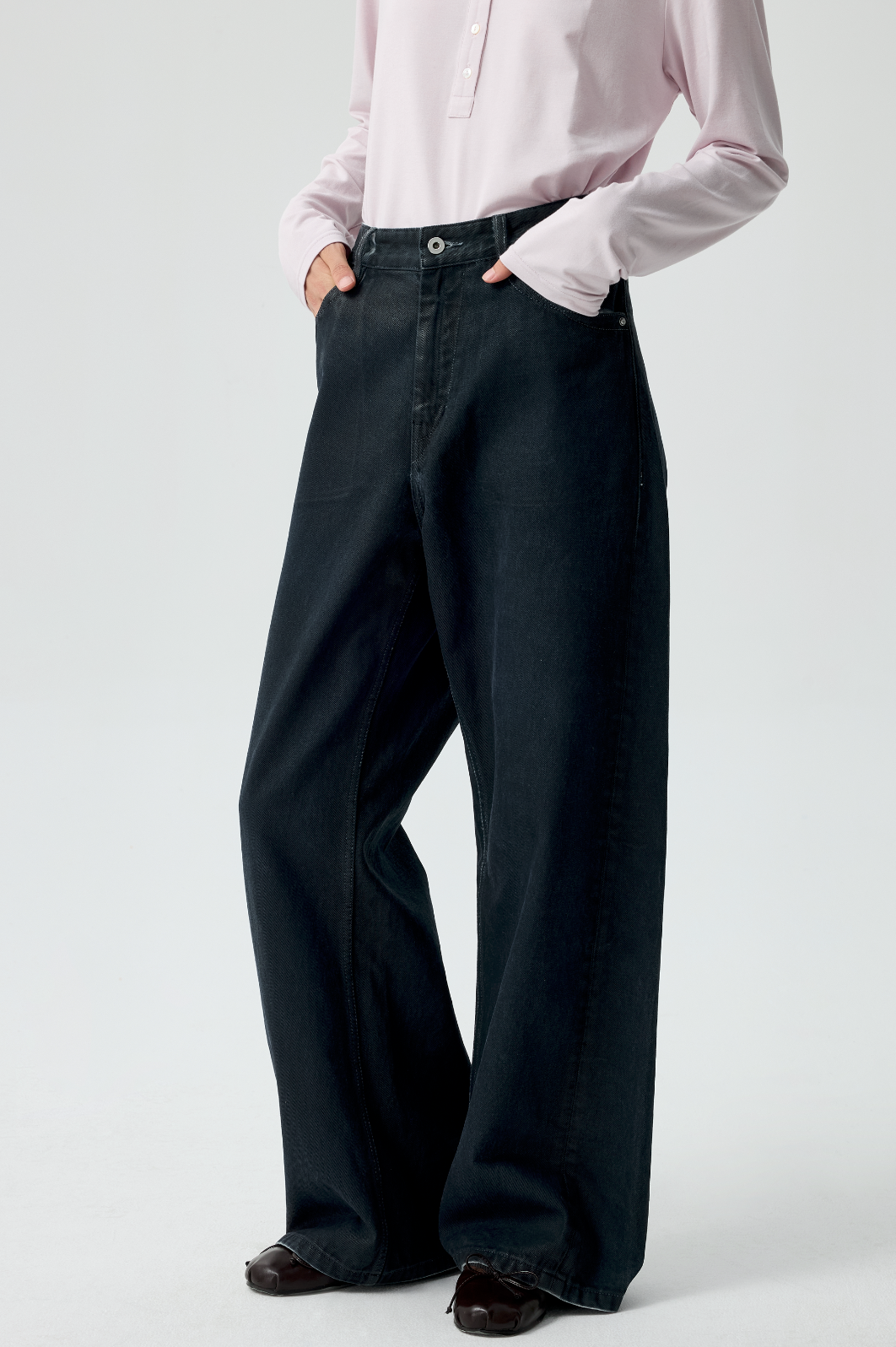 SIMPLE PROJECT PU-COATED JEANS – Remold Lab