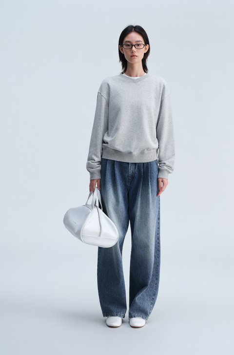 OPICLOTH V-NECK SWEATSHIRT