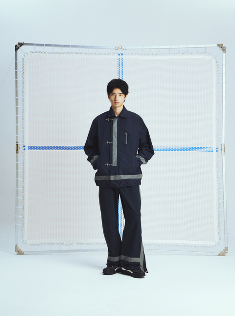 MOUNTAIN FEVER 3M REFLECTIVE CLASP SHELL JACKET