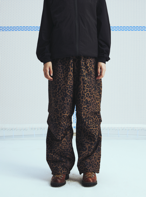 MOUNTAIN FEVER LEOPARD RIPSTOP PLEATED PARACHUTE PANTS