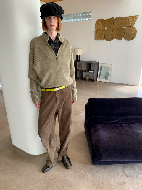 SIMPLE PROJECT V-NECK SWEATER