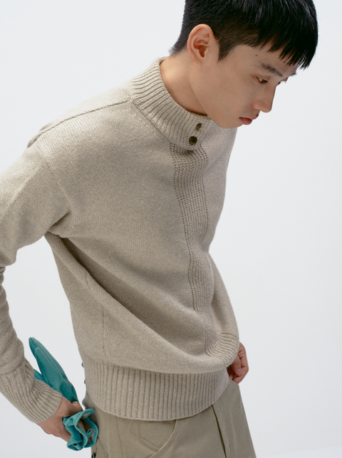 SIMPLE PROJECT MOCK-NECK SWEATER