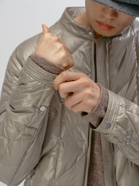 SIMPLE PROJECT LIGHT DOWN JACKET