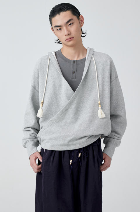 SIMPLE PROJECT SLANT PLACKET HOODIE