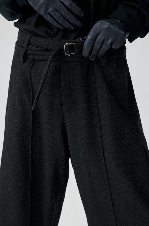 SIMPLE PROJECT TWISTED BELTED PANTS