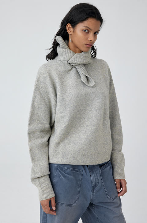 SIMPLE PROJECT OVERSIZED COLLAR WRAP SWEATER