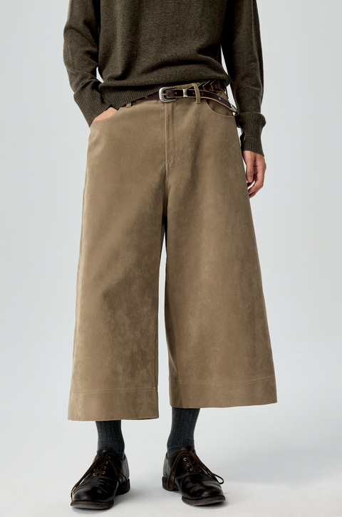 SIMPLE PROJECT SUEDE SHORTS