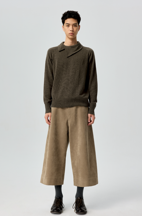 SIMPLE PROJECT SUEDE SHORTS