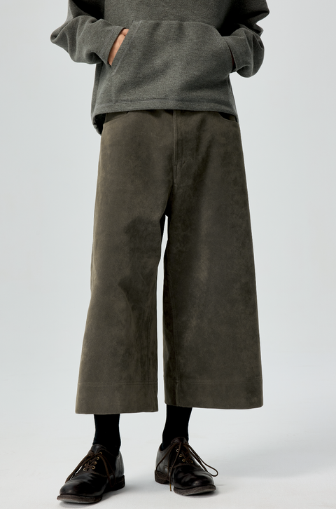 SIMPLE PROJECT SUEDE SHORTS