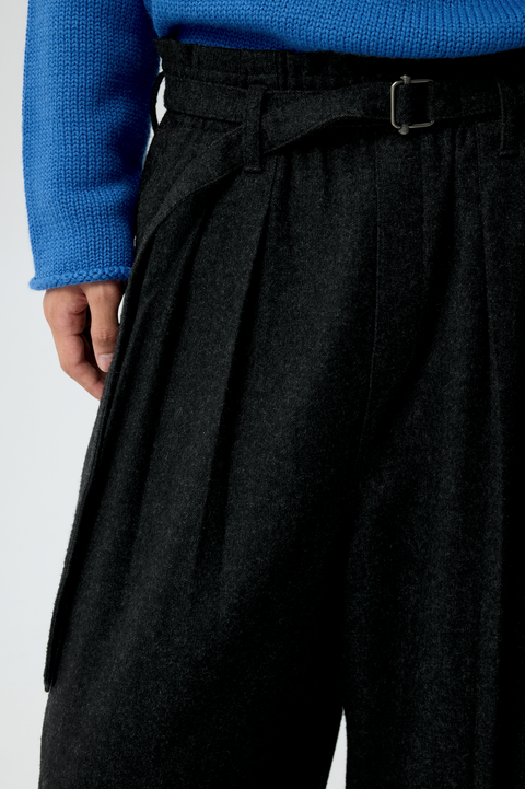 SIMPLE PROJECT RUFFLED TROUSERS