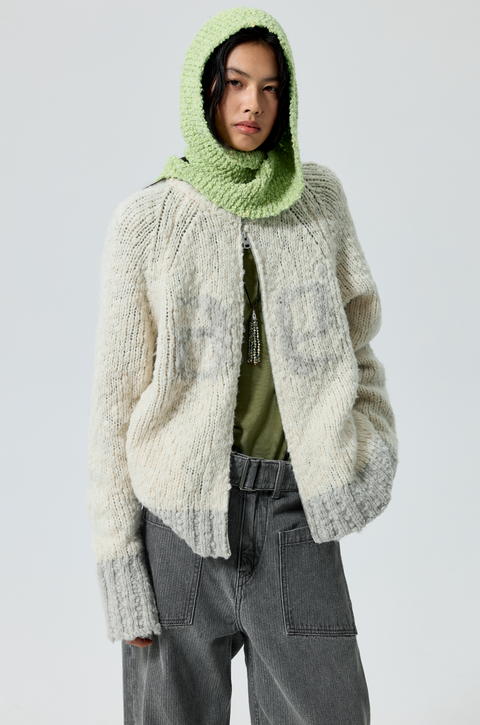 SIMPLE PROJECT KNITTED HOODED SCARF