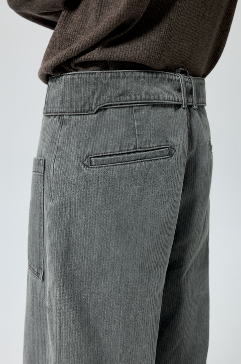 SIMPLE PROJECT BELTED TROUSERS