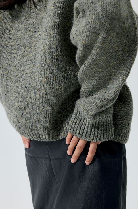 SIMPLE PROJECT KNOTTED NECK SWEATER