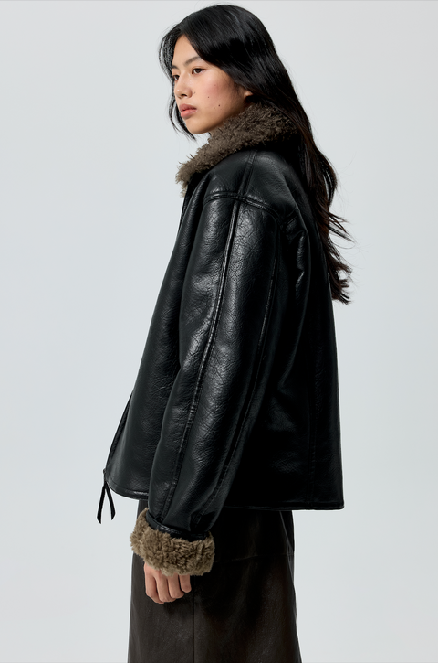 SIMPLE PROJECT SHEARLING JACKET