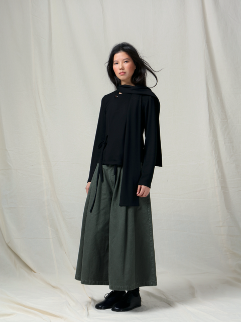 VAPOURBLUE DISTRESSED CROPPED PANTS