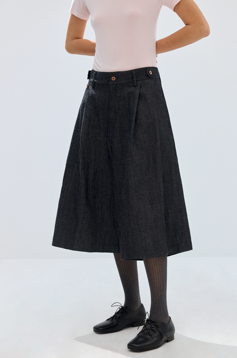 SIMPLE PROJECT SELVEDGE DENIM SHORTS