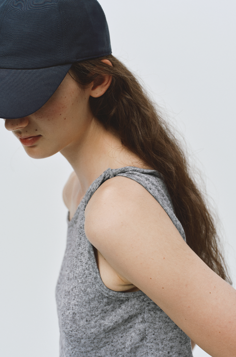 SIMPLE PROJECT KNOTTED TOP