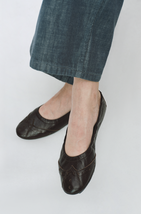 SIMPLE PROJECT BROWN BROGUE BALLET FLATS