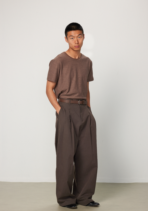 EASE EASE SIDE-BUTTON SHORT SLEEVE TOP
