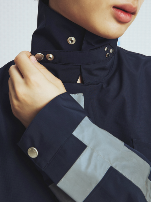 MOUNTAIN FEVER 3M REFLECTIVE CLASP SHELL JACKET