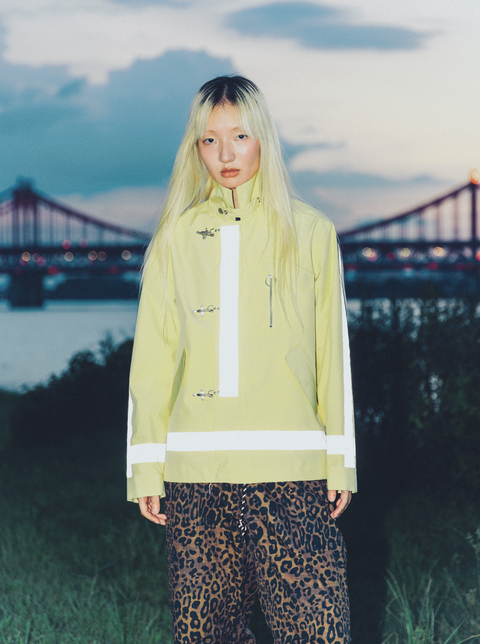 MOUNTAIN FEVER 3M REFLECTIVE CLASP SHELL JACKET