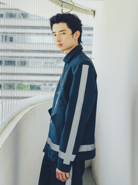 MOUNTAIN FEVER 3M REFLECTIVE CLASP SHELL JACKET