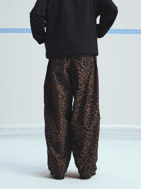 MOUNTAIN FEVER LEOPARD RIPSTOP PLEATED PARACHUTE PANTS