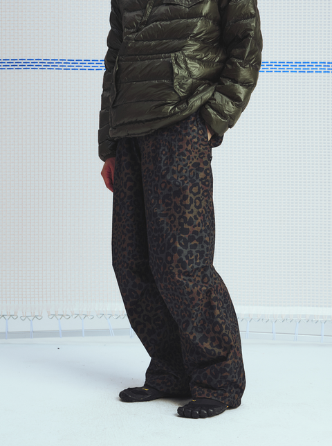 MOUNTAIN FEVER LEOPARD RIPSTOP PLEATED PARACHUTE PANTS
