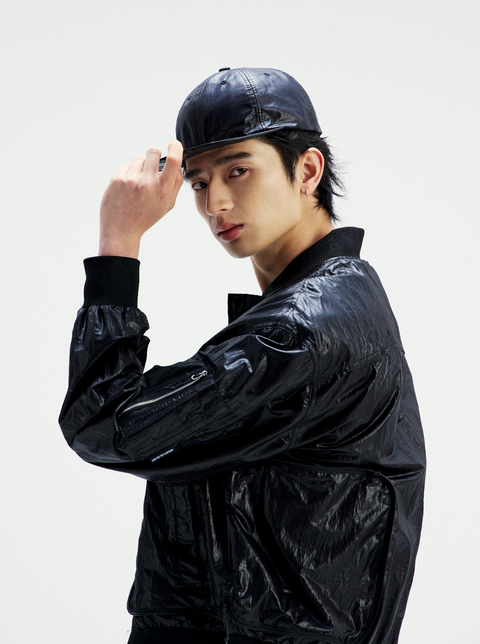 MOUNTAIN FEVER PACKABLE METALLIC NYLON MA-1 JACKET