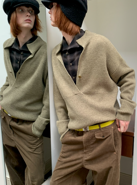 SIMPLE PROJECT V-NECK SWEATER