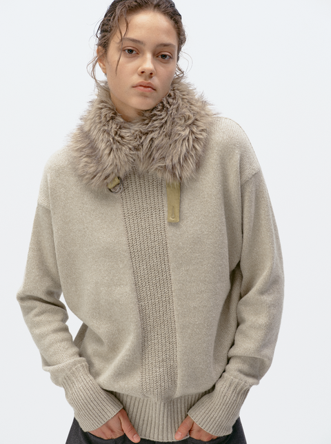 SIMPLE PROJECT MOCK-NECK SWEATER