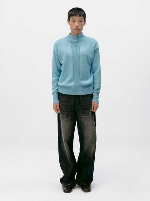 SIMPLE PROJECT MOCK-NECK SWEATER